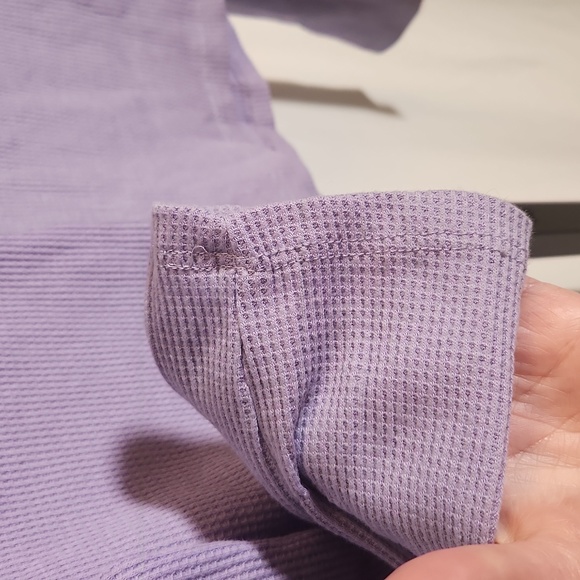 NWT WILD FABLE Women's Soft Purple Long Sleeve V-Neck Ribbed Boxy - Picture 5 of 6